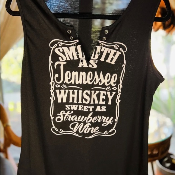 Med (6)Smooth As Tennessee Whiskey Sweet As Strawberry Wine Shirt V Neck S - Picture 2 of 3